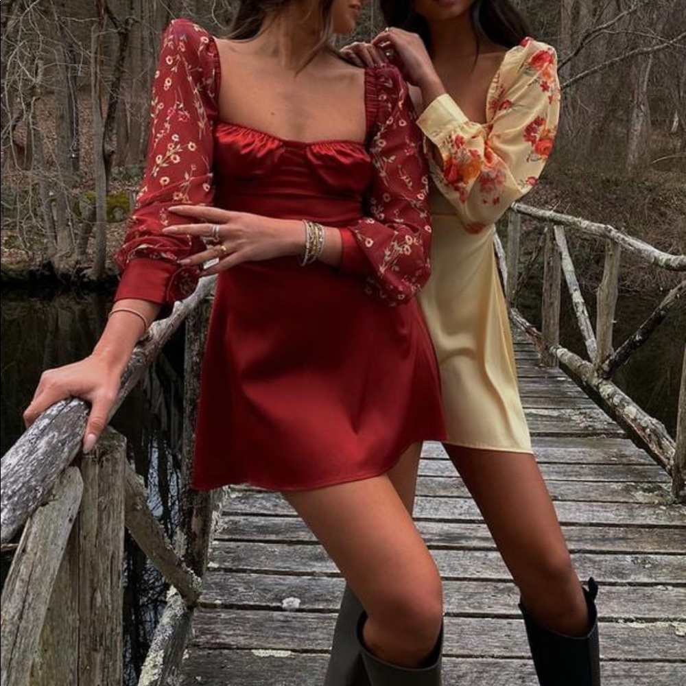 Brand-new never worn tags still on Daniel Bernstein red dress!!!! Size 12